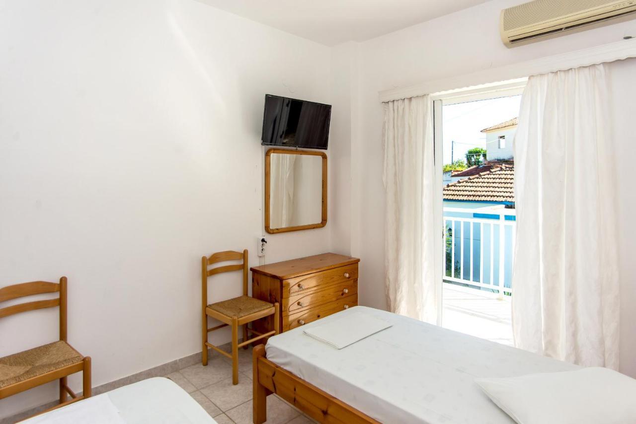 Blue White Apartments - Kefallonia Poolside Retreats Spartia  Exterior photo